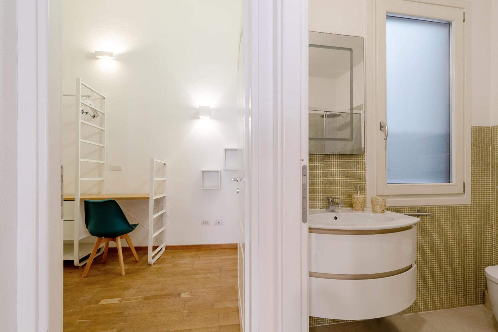 Domus De Silva - Appartamento In Centro Storico A กาญารี ภายนอก รูปภาพ