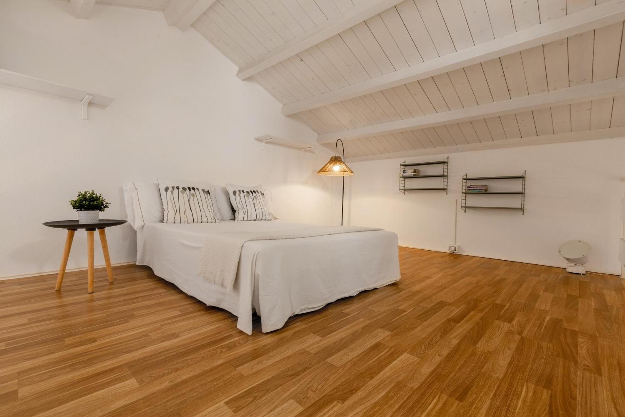 Domus De Silva - Appartamento In Centro Storico A กาญารี ภายนอก รูปภาพ